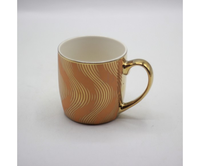 كوب شاي قهوة بمقبض ذهبي كوب شاي قهوة بمقبض ذهبي